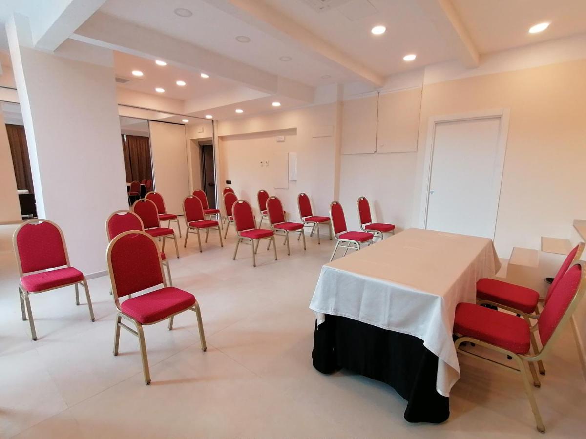 Poggio Hotel Аренцано Екстериор снимка