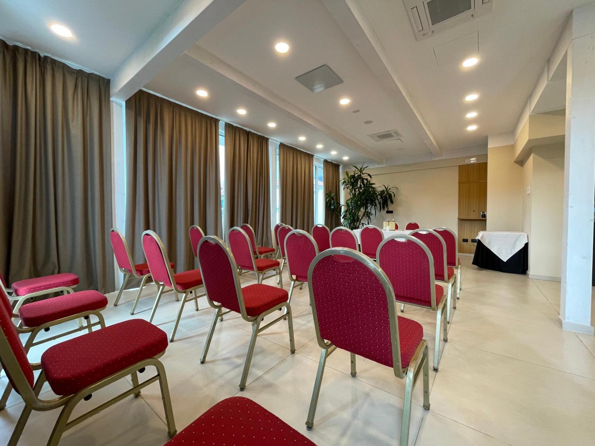Poggio Hotel Аренцано Екстериор снимка